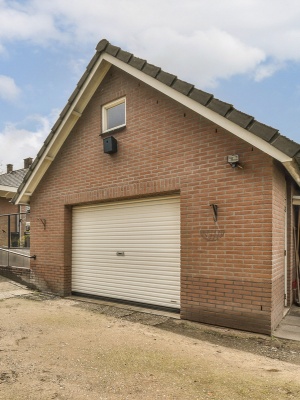 Garage door service with expert installation in Edmonton for residential properties Garage door service with expert installation in Edmonton for residential properties