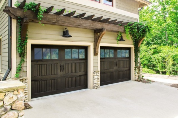 Wayne Dalton garage door repair services in Edmonton for residential properties with beautiful designs and features Wayne Dalton garage door repair services in Edmonton for residential properties with beautiful designs and features